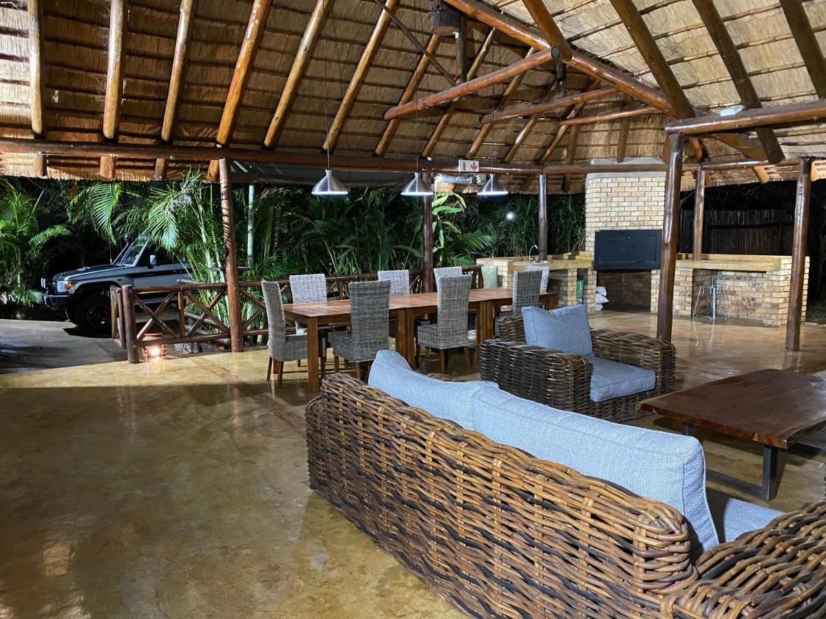 Genet House Holiday Home Marloth Park Esterno foto