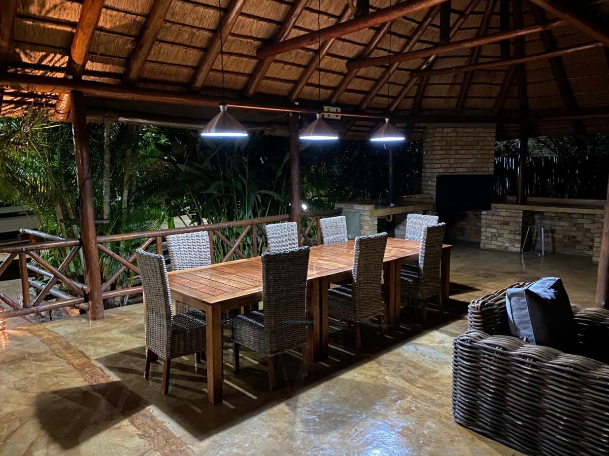 Genet House Holiday Home Marloth Park Esterno foto