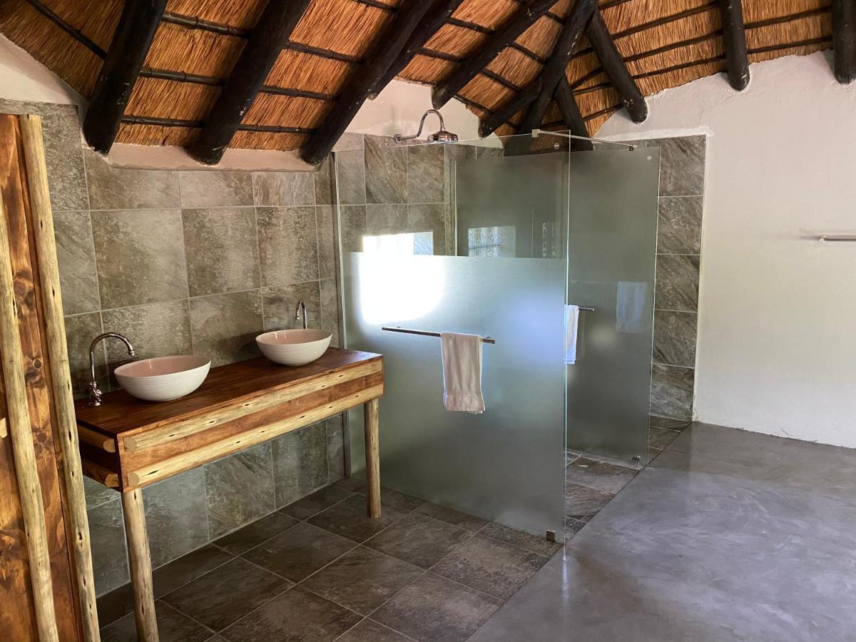 Genet House Holiday Home Marloth Park Esterno foto