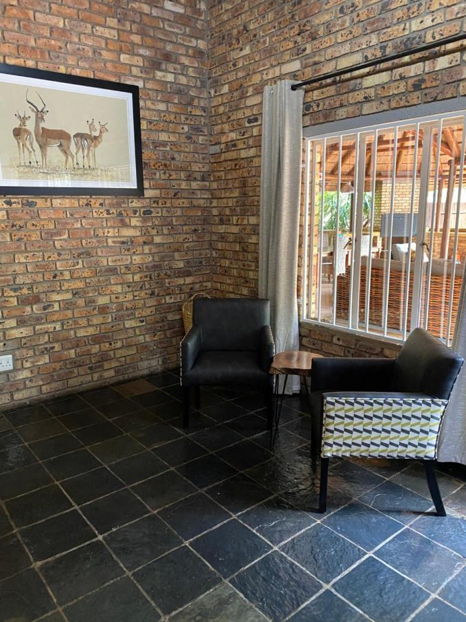 Genet House Holiday Home Marloth Park Esterno foto