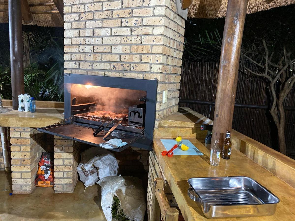 Genet House Holiday Home Marloth Park Esterno foto